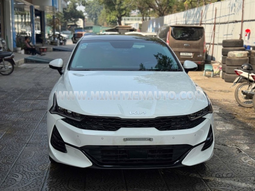 Kia K5 Premium 2.0 AT 2021