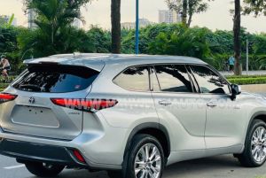 Xe Toyota Highlander Limited Hybrid 2.5 AWD 2020