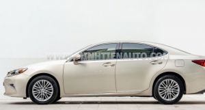 Xe Lexus ES 250 2017