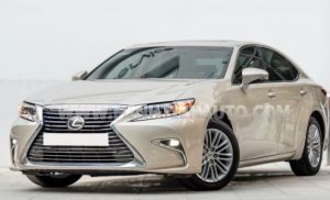 Xe Lexus ES 250 2017