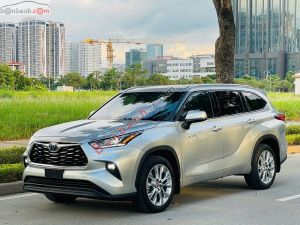 Xe Toyota Highlander Limited Hybrid 2.5 AWD 2020