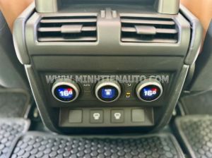 Xe LandRover Defender 90 P300 2.0 AT 2022